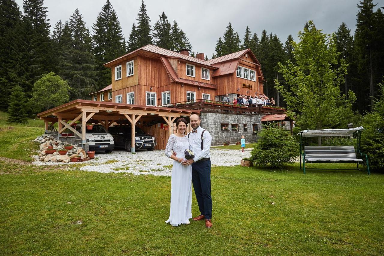 Horska Chata Milire Pec pod Sněžkou Buitenkant foto